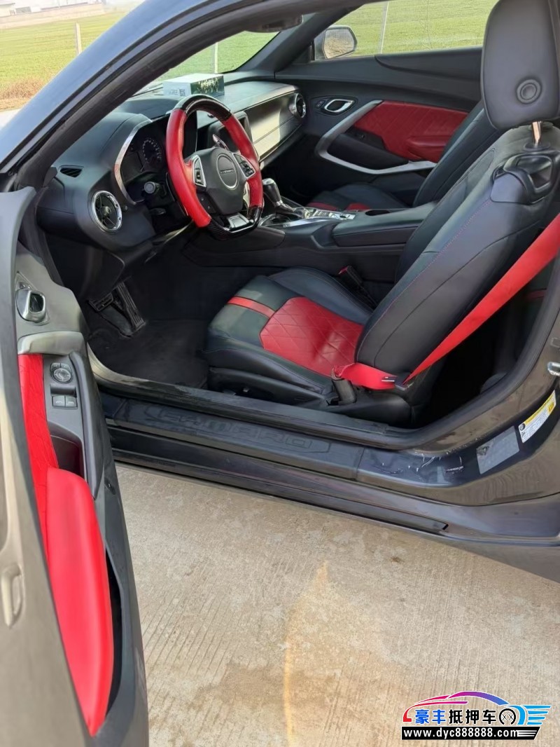 18年雪佛兰科迈罗轿车抵押车出售