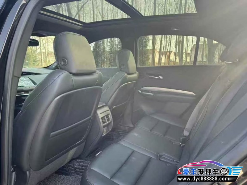 21年凯迪拉克XT4轿车抵押车出售