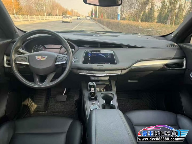 21年凯迪拉克XT4轿车抵押车出售