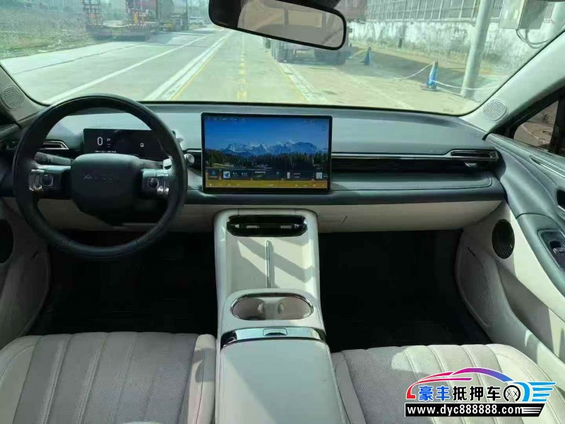 25年埃安RT轿车抵押车出售