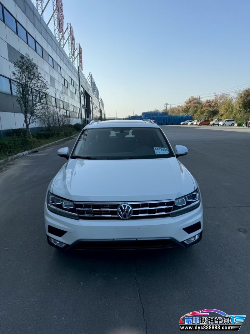 抵押车出售18年大众途观轿车