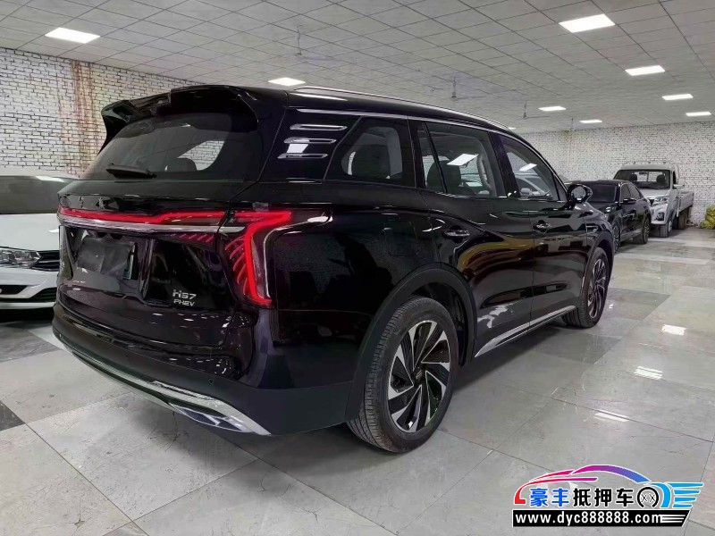 25年红旗HS7轿车抵押车出售