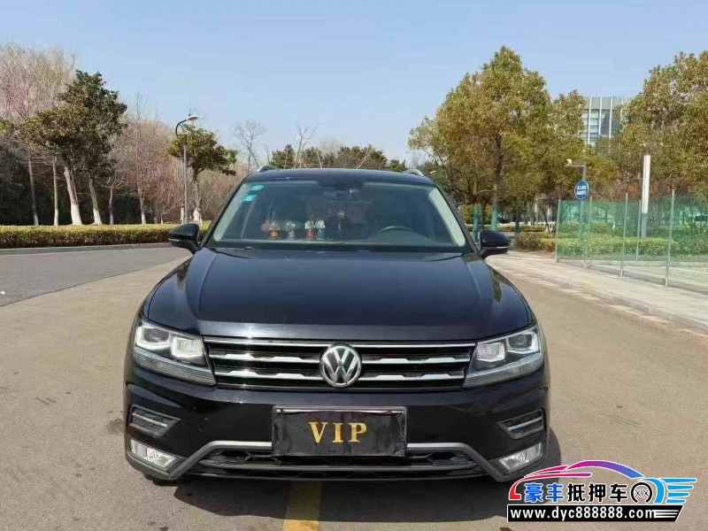 抵押车出售18年大众途观L轿车