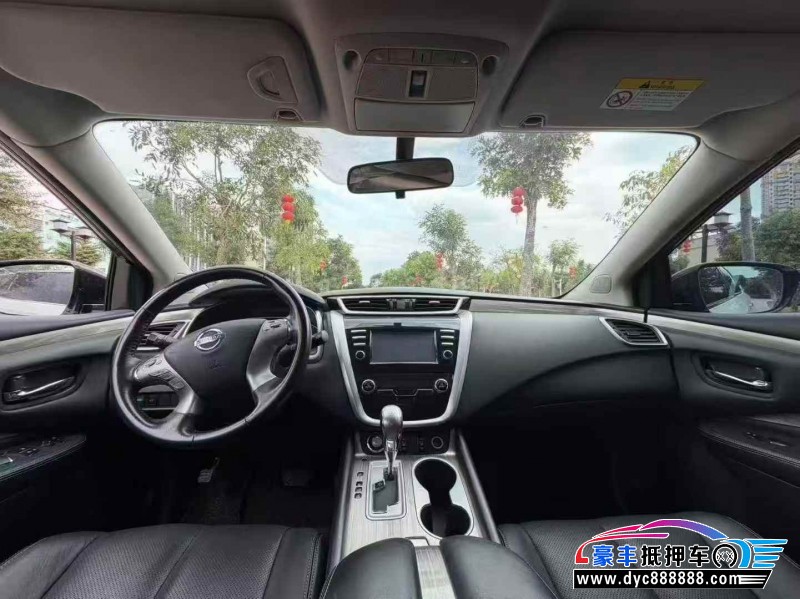 22年日产楼兰轿车抵押车出售