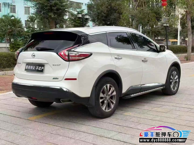 22年日产楼兰轿车抵押车出售