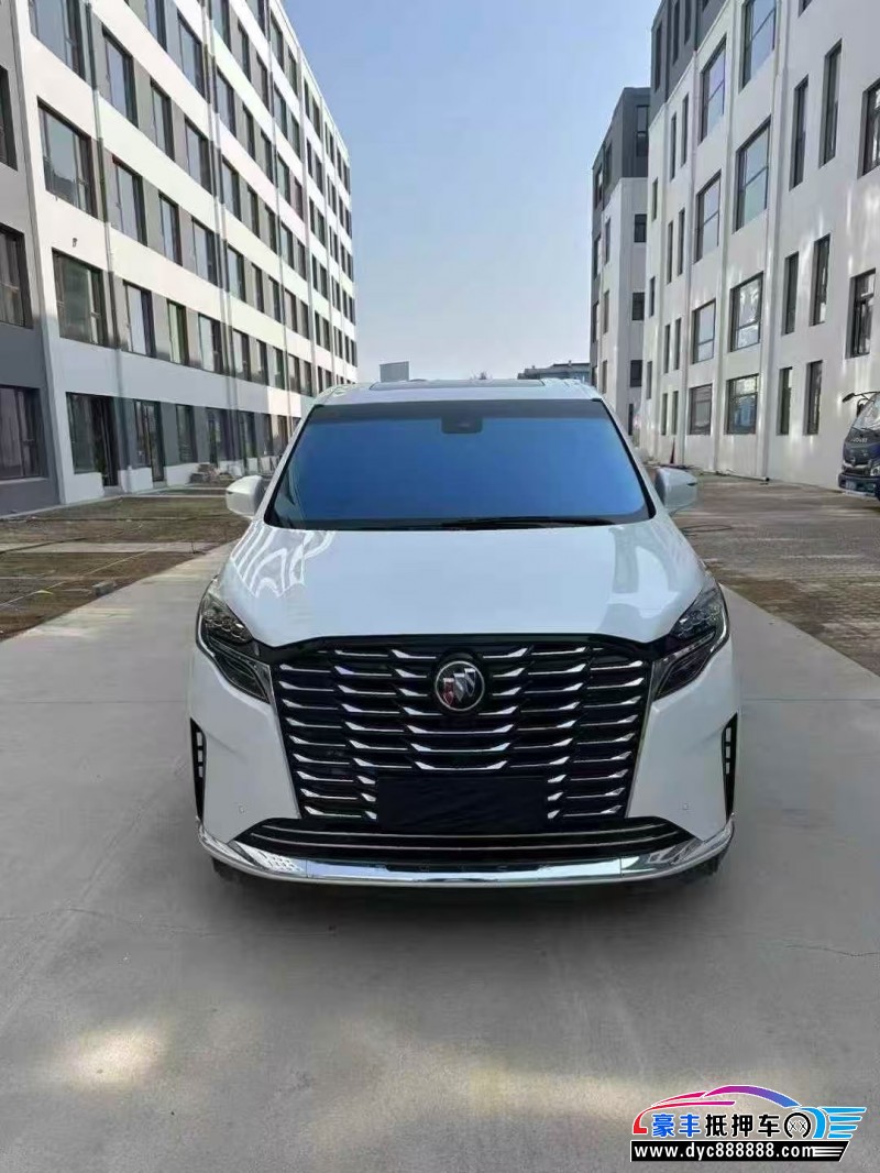 抵押车出售24年别克GL8轿车