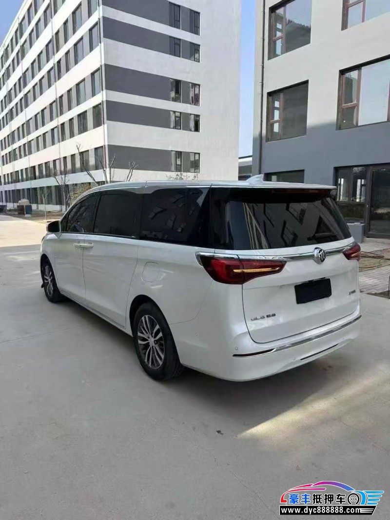 24年别克GL8轿车抵押车出售