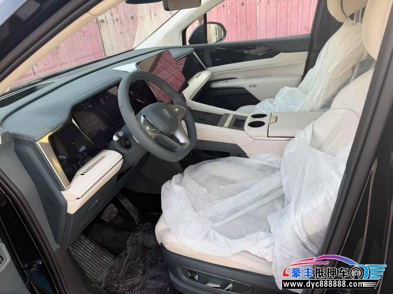 26年比亚迪夏轿车抵押车出售