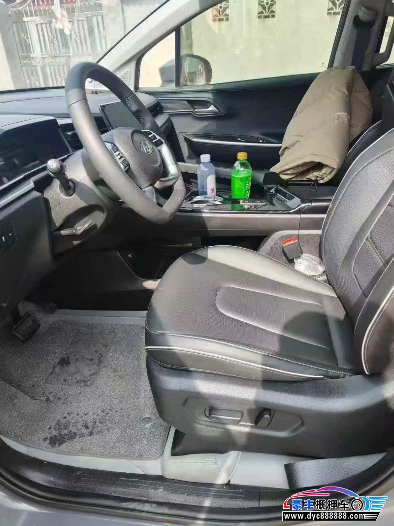 25年现代库斯图轿车抵押车出售