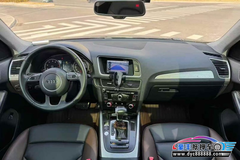 18年奥迪Q5轿车抵押车出售