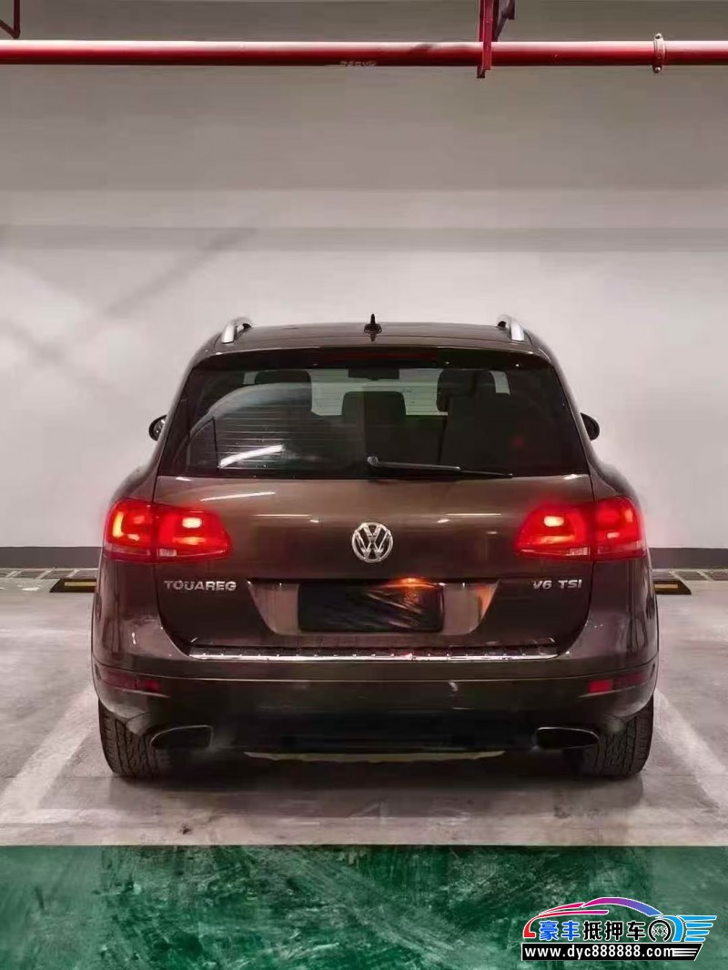 11年大众途锐轿车抵押车出售