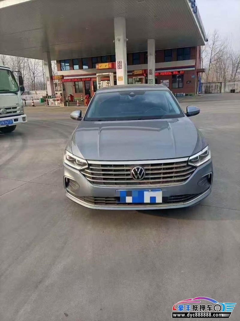 抵押车出售24年大众朗逸轿车