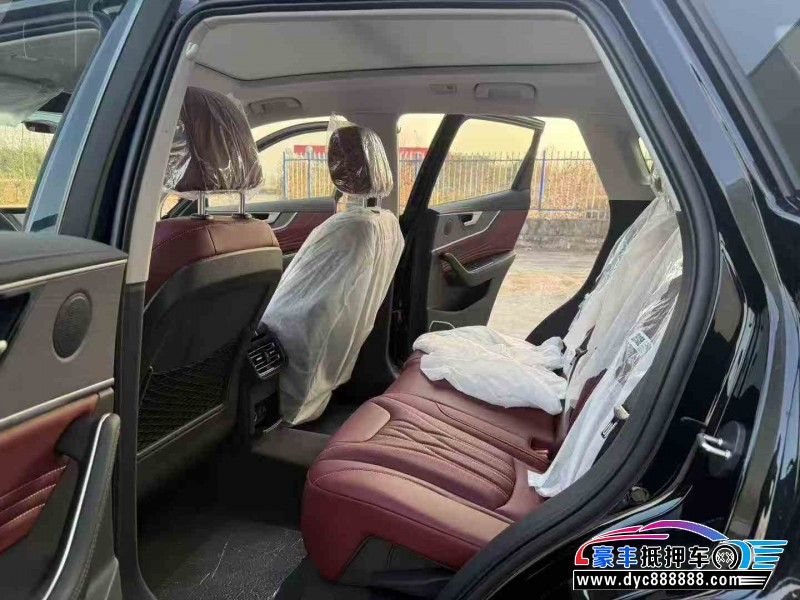 25年红旗HS5轿车抵押车出售