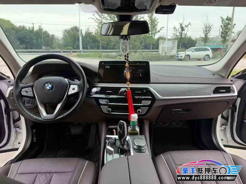 21年宝马5系轿车抵押车出售