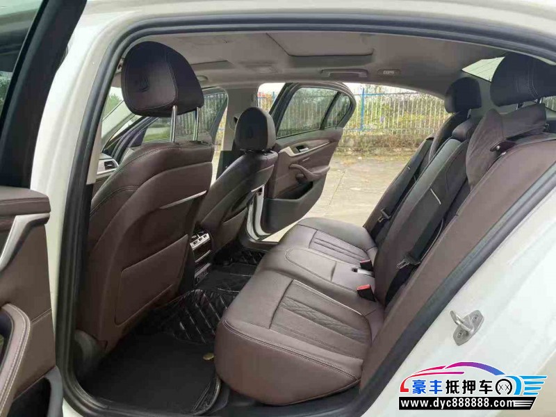 21年宝马5系轿车抵押车出售