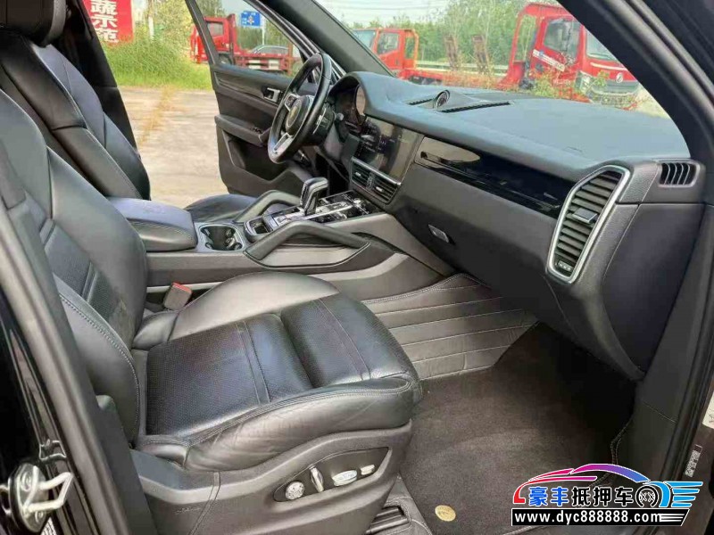 19年保时捷卡宴轿车抵押车出售