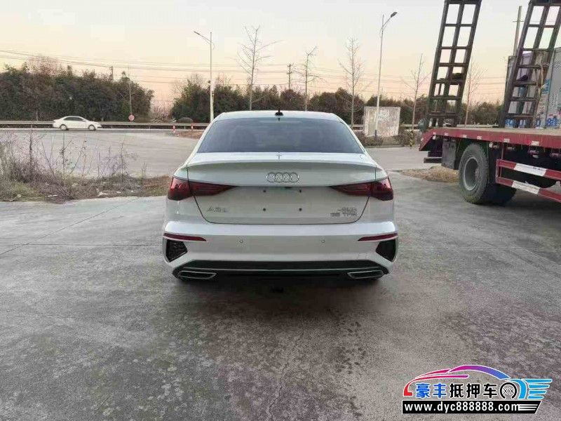 24年奥迪A3轿车抵押车出售