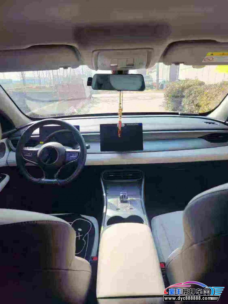 25年比亚迪海豹轿车抵押车出售