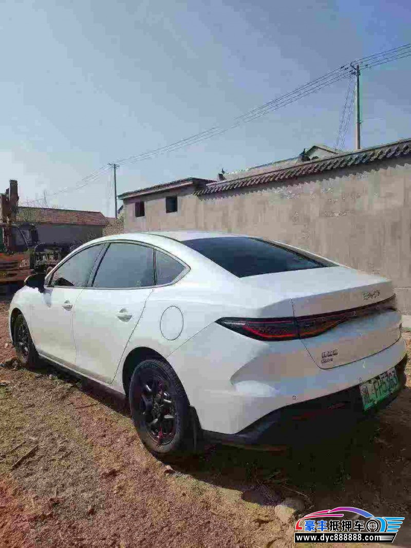 25年比亚迪海豹轿车抵押车出售