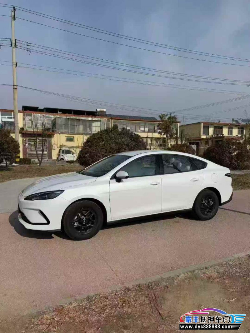 25年比亚迪海豹轿车抵押车出售