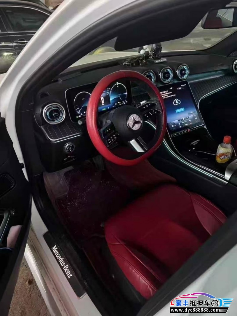 22年奔驰C轿车抵押车出售