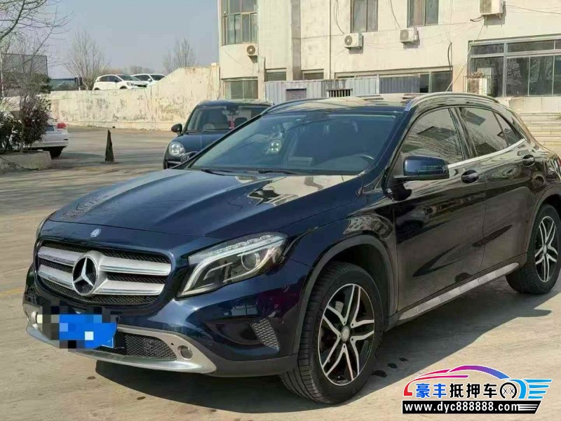 17年奔驰GLA轿车抵押车出售
