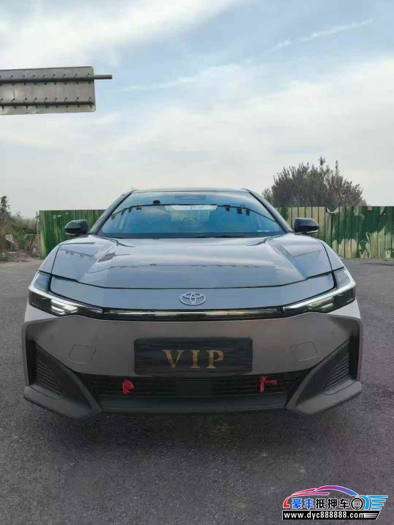 抵押车出售24年丰田BZ3轿车