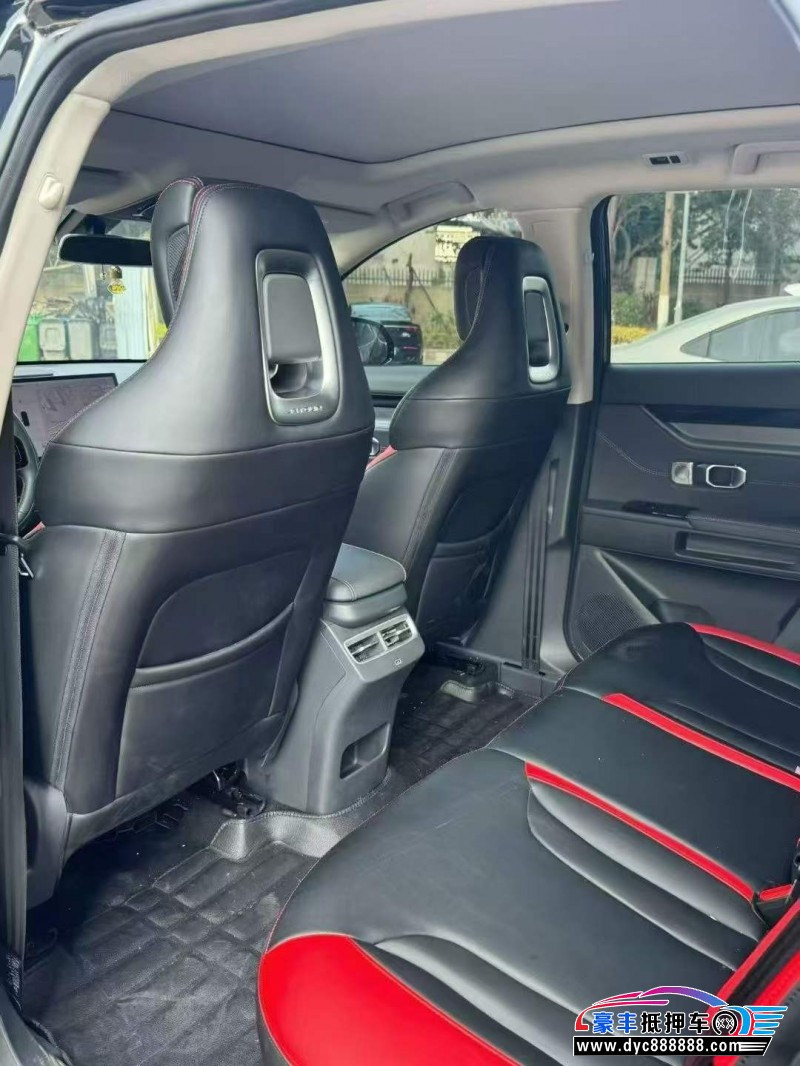 24年捷途大圣轿车抵押车出售