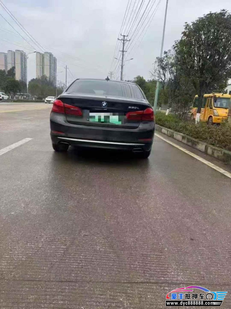 19年宝马3系轿车抵押车出售