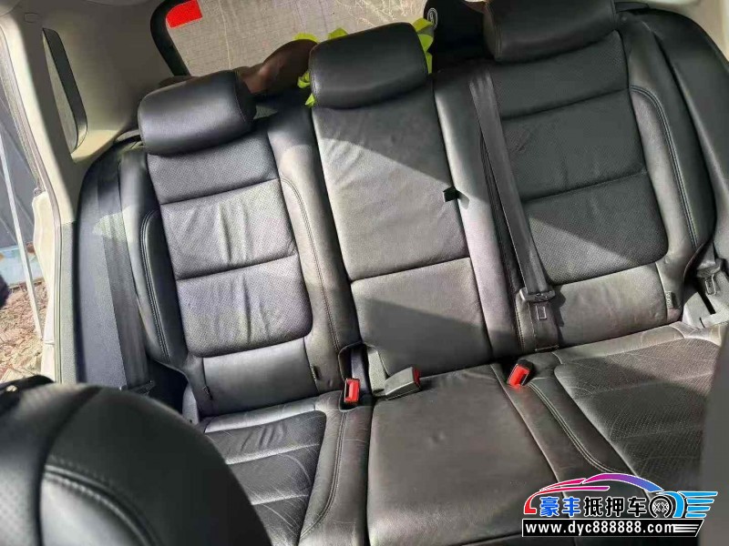 13年大众途观轿车抵押车出售