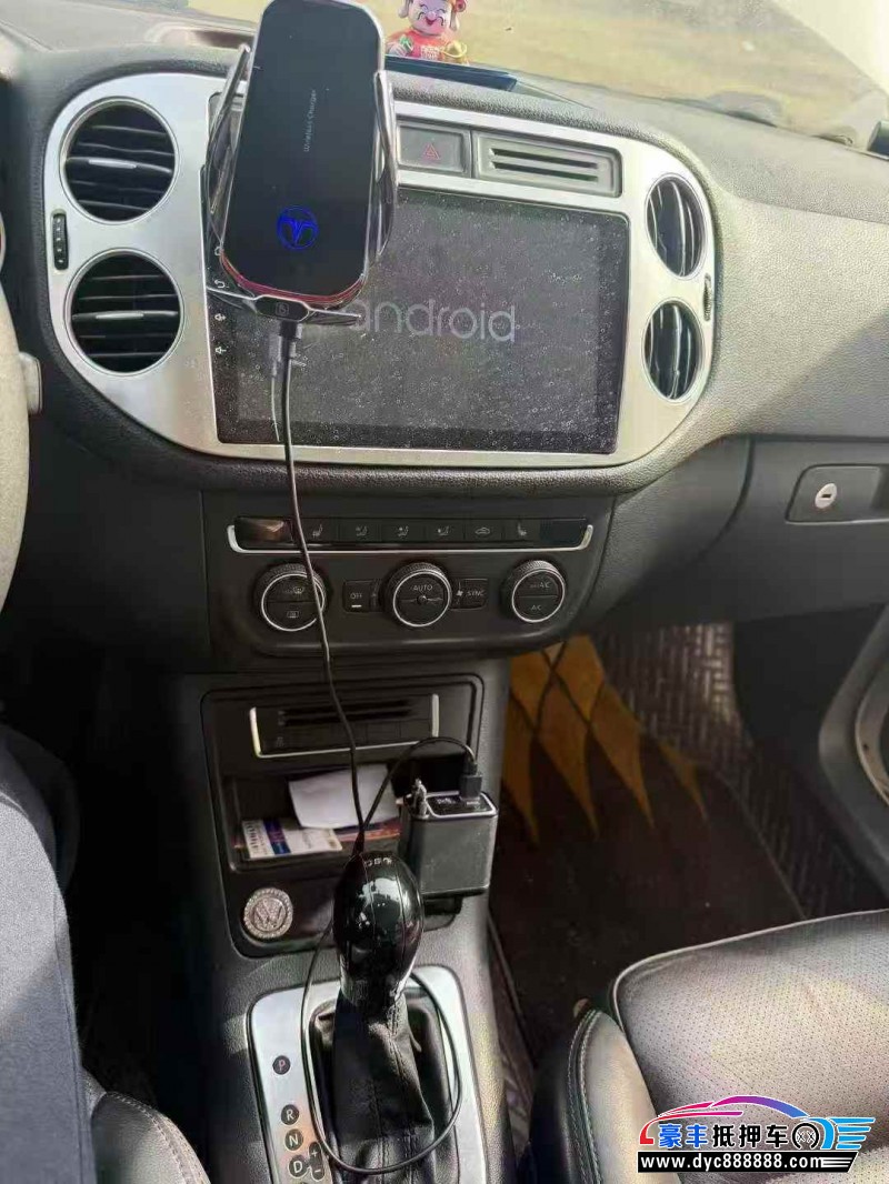 13年大众途观轿车抵押车出售