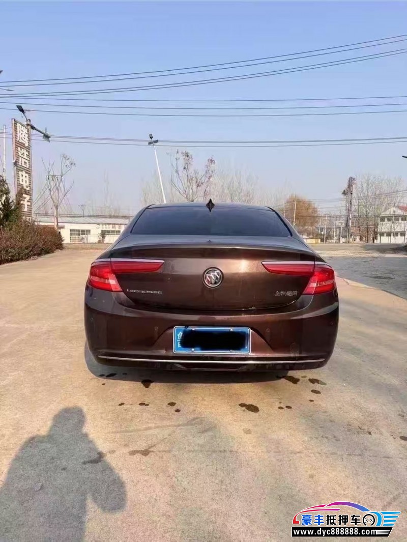 16年别克君越轿车抵押车出售