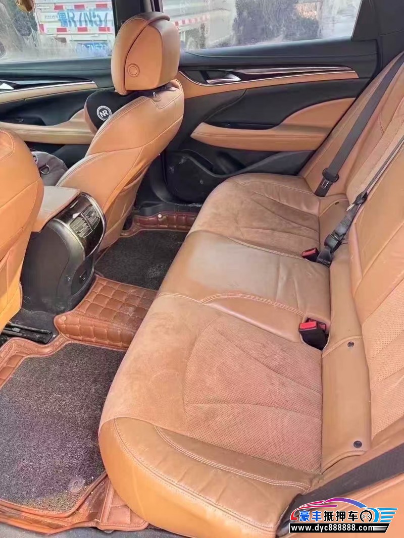 16年别克君越轿车抵押车出售