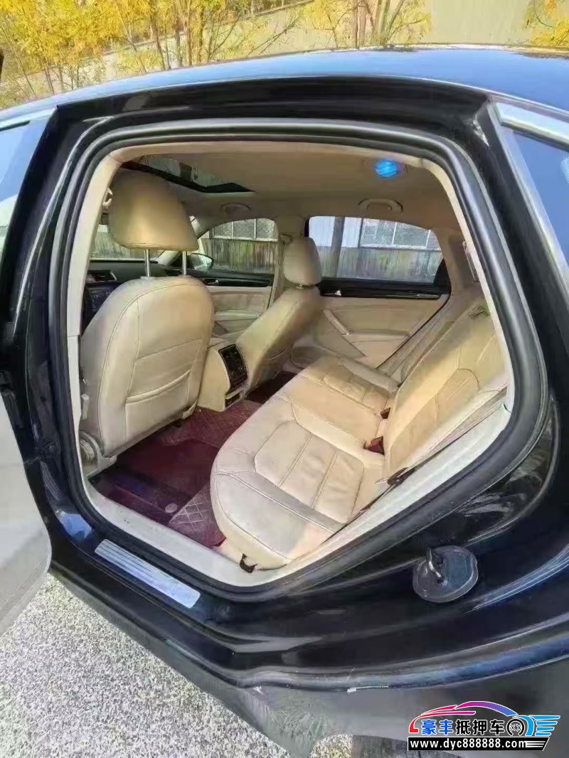 13年大众帕萨特轿车抵押车出售