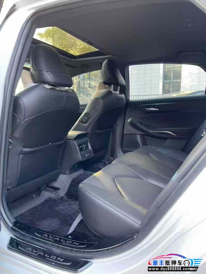 24年丰田亚洲龙轿车抵押车出售