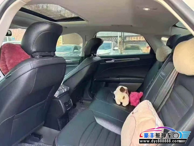 20年福特蒙迪欧轿车抵押车出售