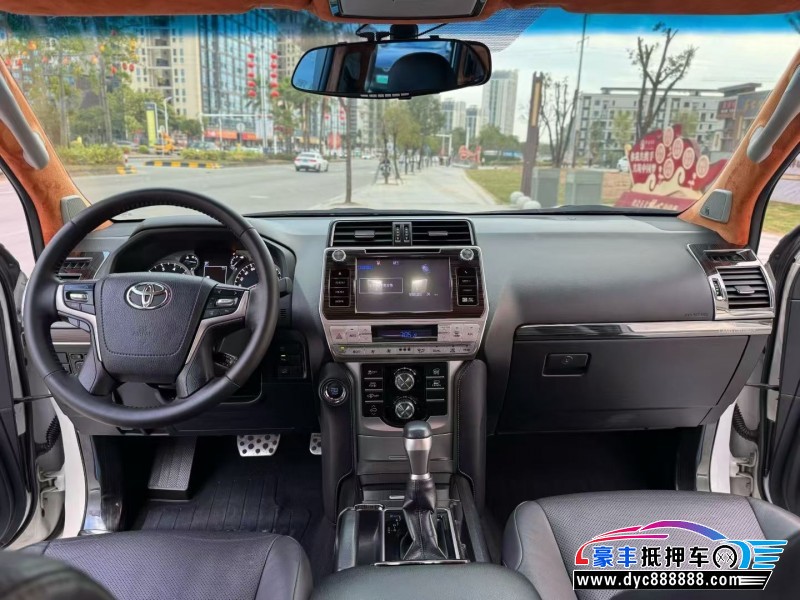 18年丰田普拉多（霸道）轿车抵押车出售