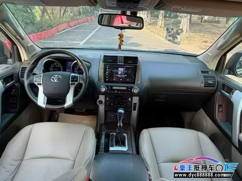 13年丰田普拉多（霸道）轿车抵押车出售