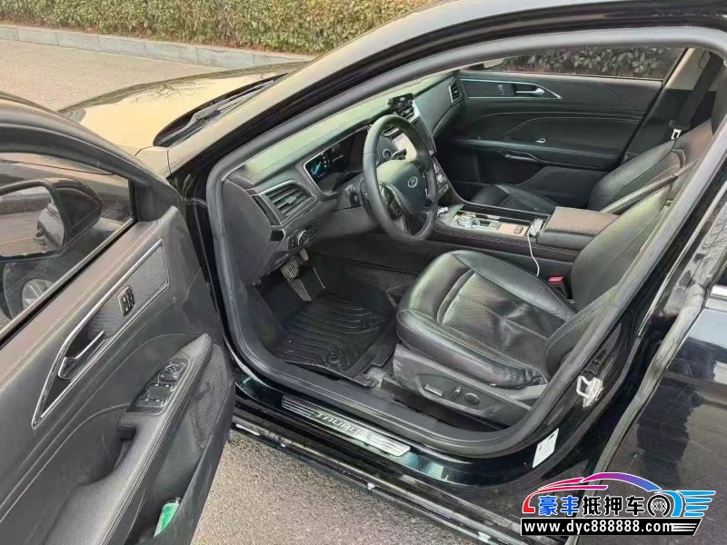 18年福特金牛座轿车抵押车出售