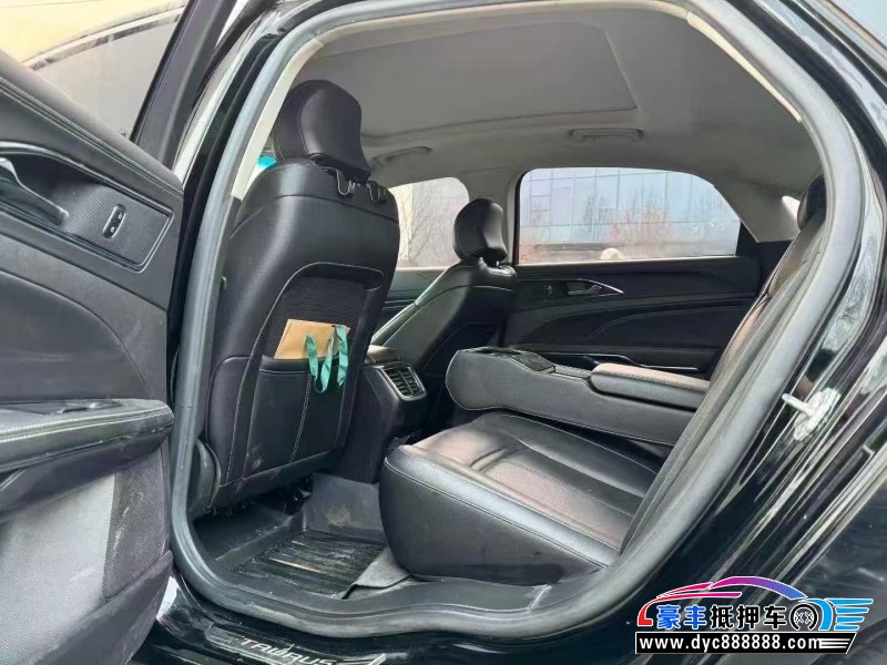 18年福特金牛座轿车抵押车出售