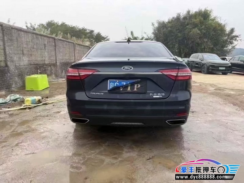 19年福特金牛座轿车抵押车出售