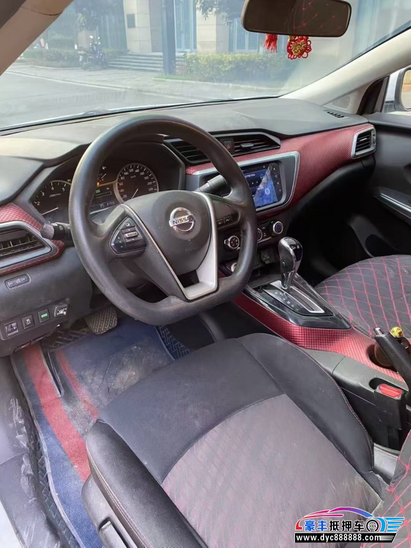 18年日产蓝鸟轿车抵押车出售