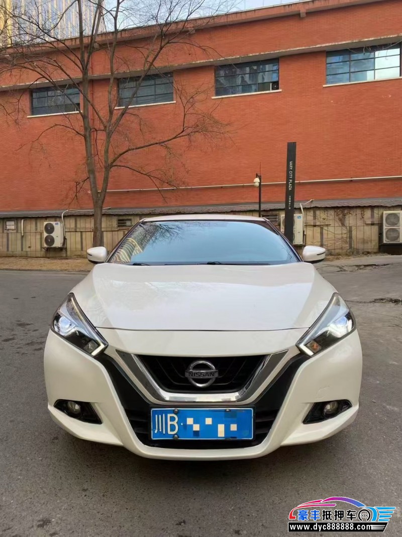 抵押车出售18年日产蓝鸟轿车