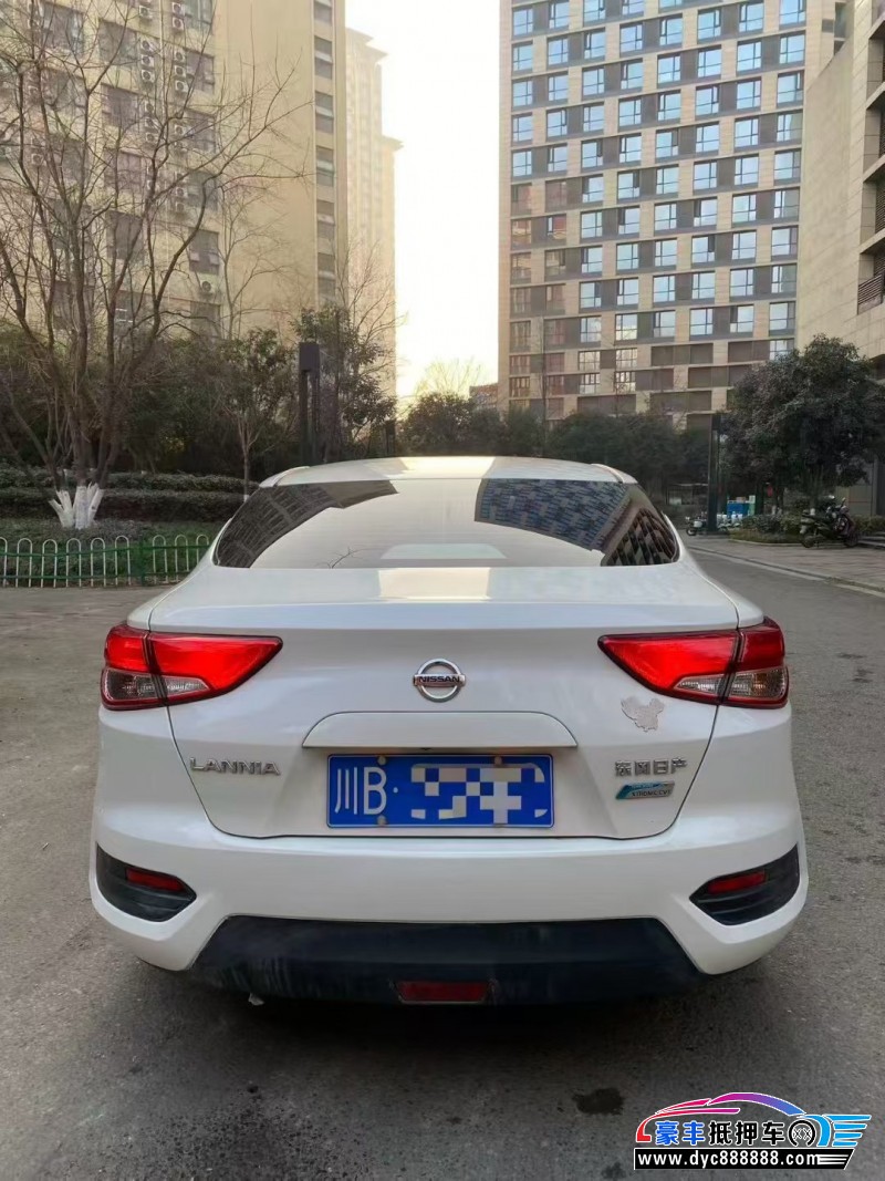 18年日产蓝鸟轿车抵押车出售