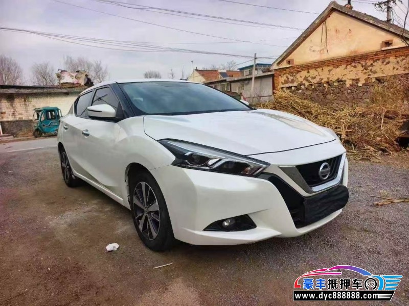 19年日产蓝鸟轿车抵押车出售