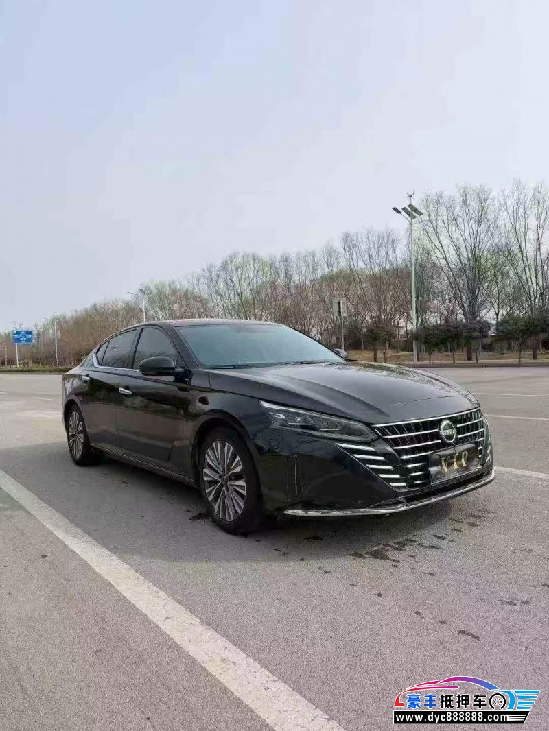 23年日产天籁轿车抵押车出售