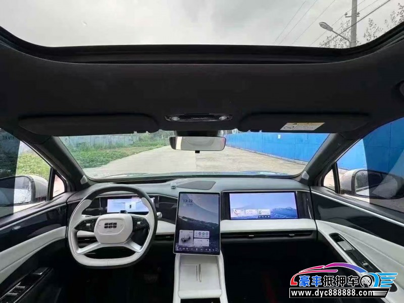 23年吉利银河轿车抵押车出售