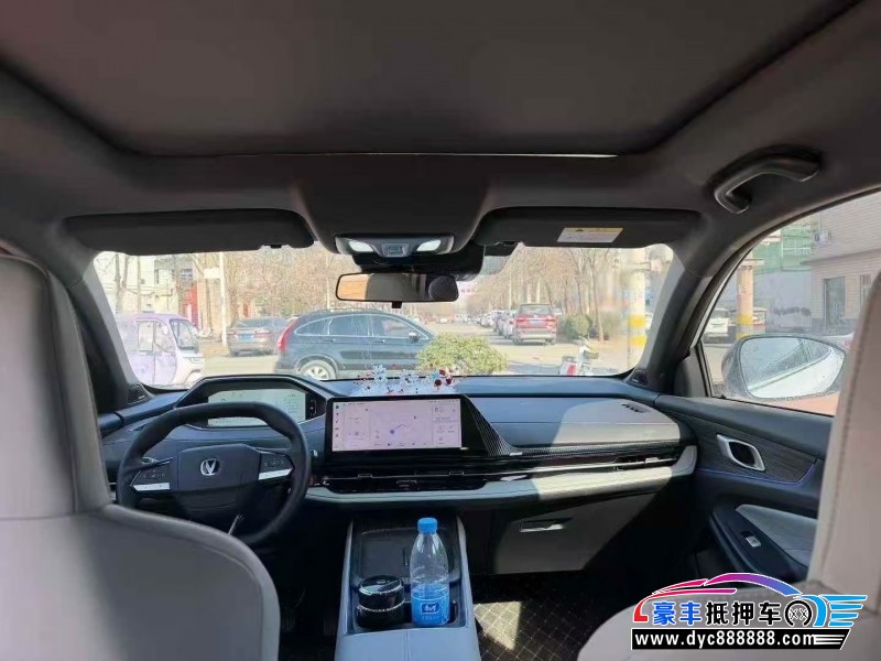 25年长安长安CS55轿车抵押车出售