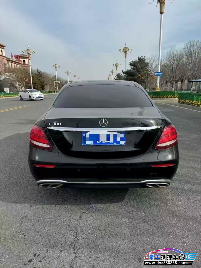 19年奔驰E轿车抵押车出售