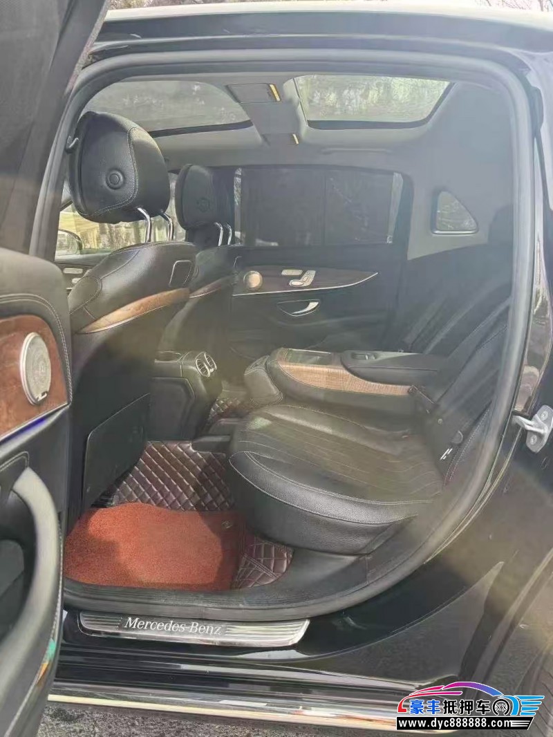 19年奔驰E轿车抵押车出售